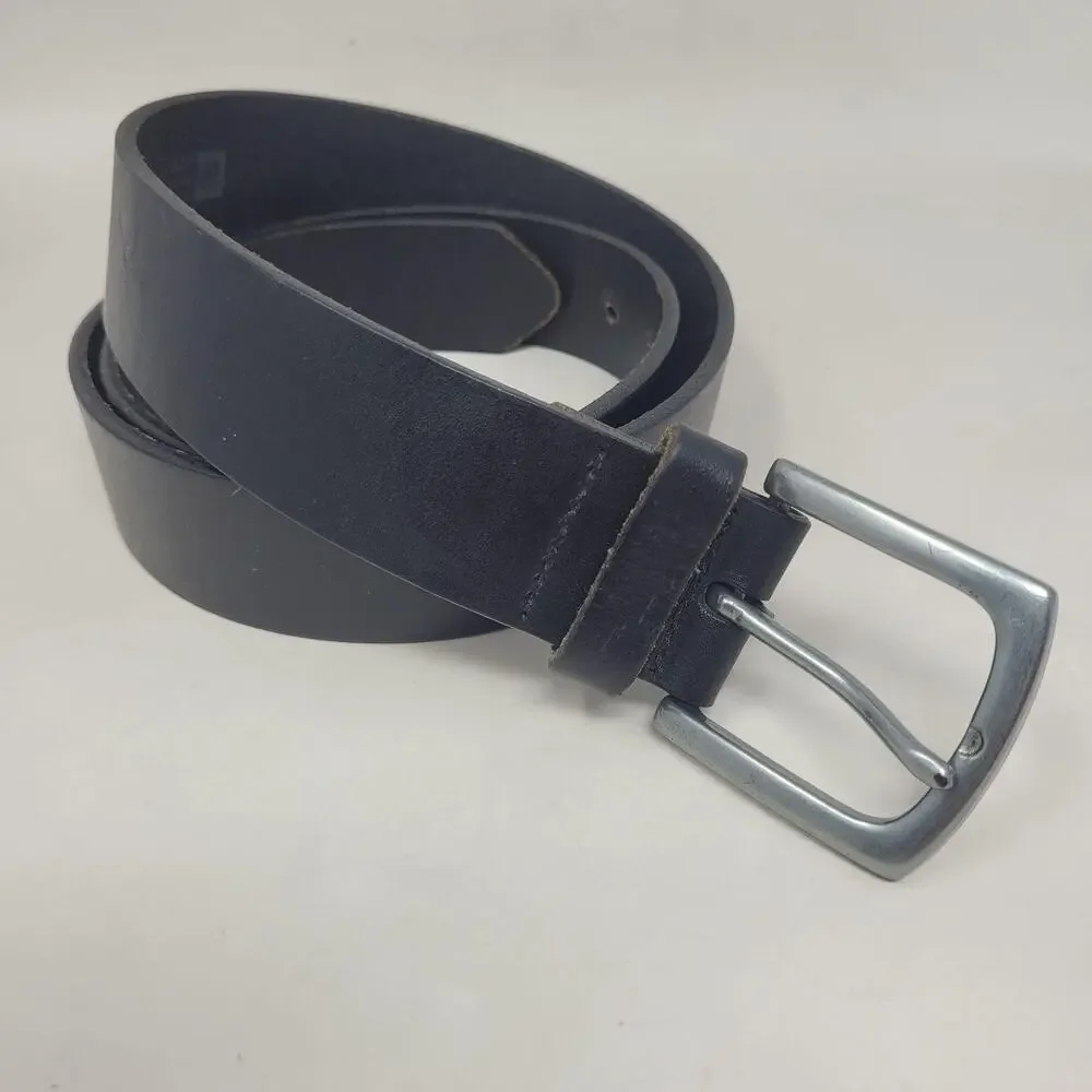 Gap Belt Mens 36 Black Leather Casual Minimalist Everyday Classic Silver Buckle